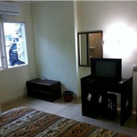 Queen Star Hotel Ngingas Luaran gambar