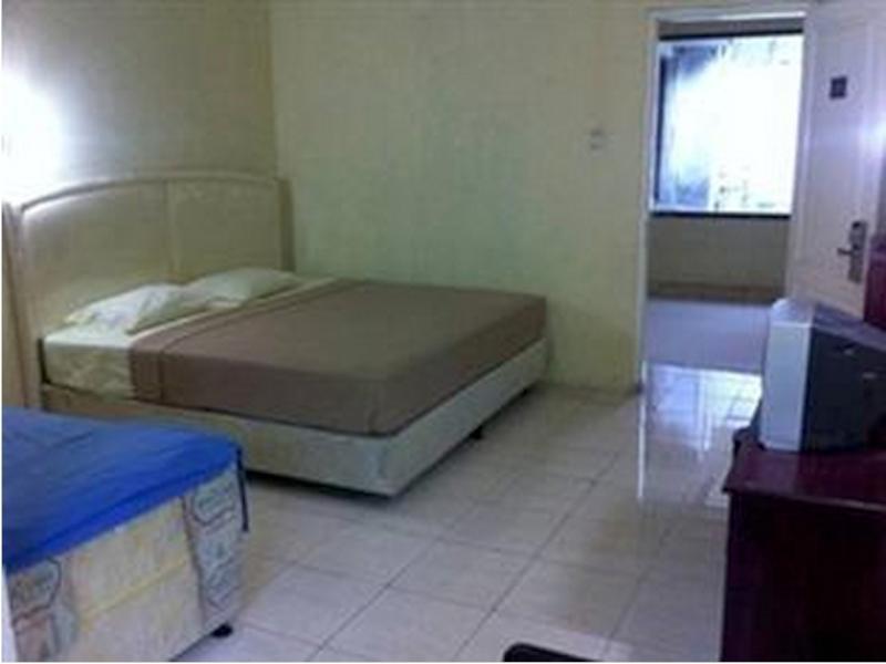 Queen Star Hotel Ngingas Luaran gambar